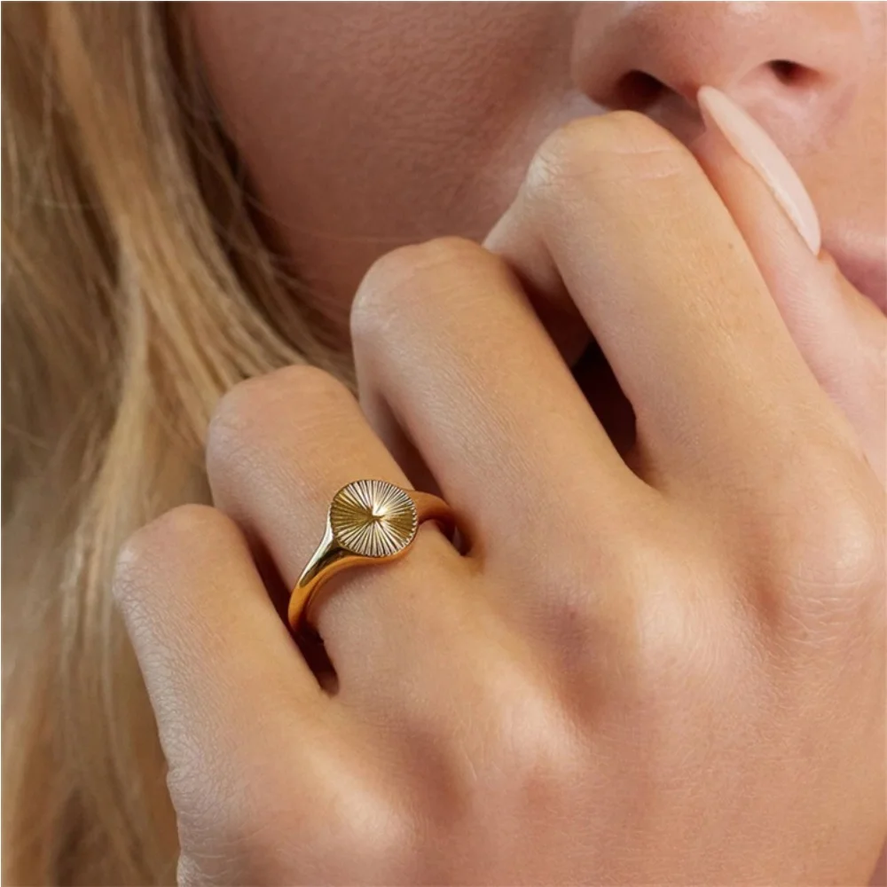 Simple Wave Texture Round Geometric Ring For Women 18k Gold Color Titanium Steel Ring Fashion Stainless Steel Jewelry