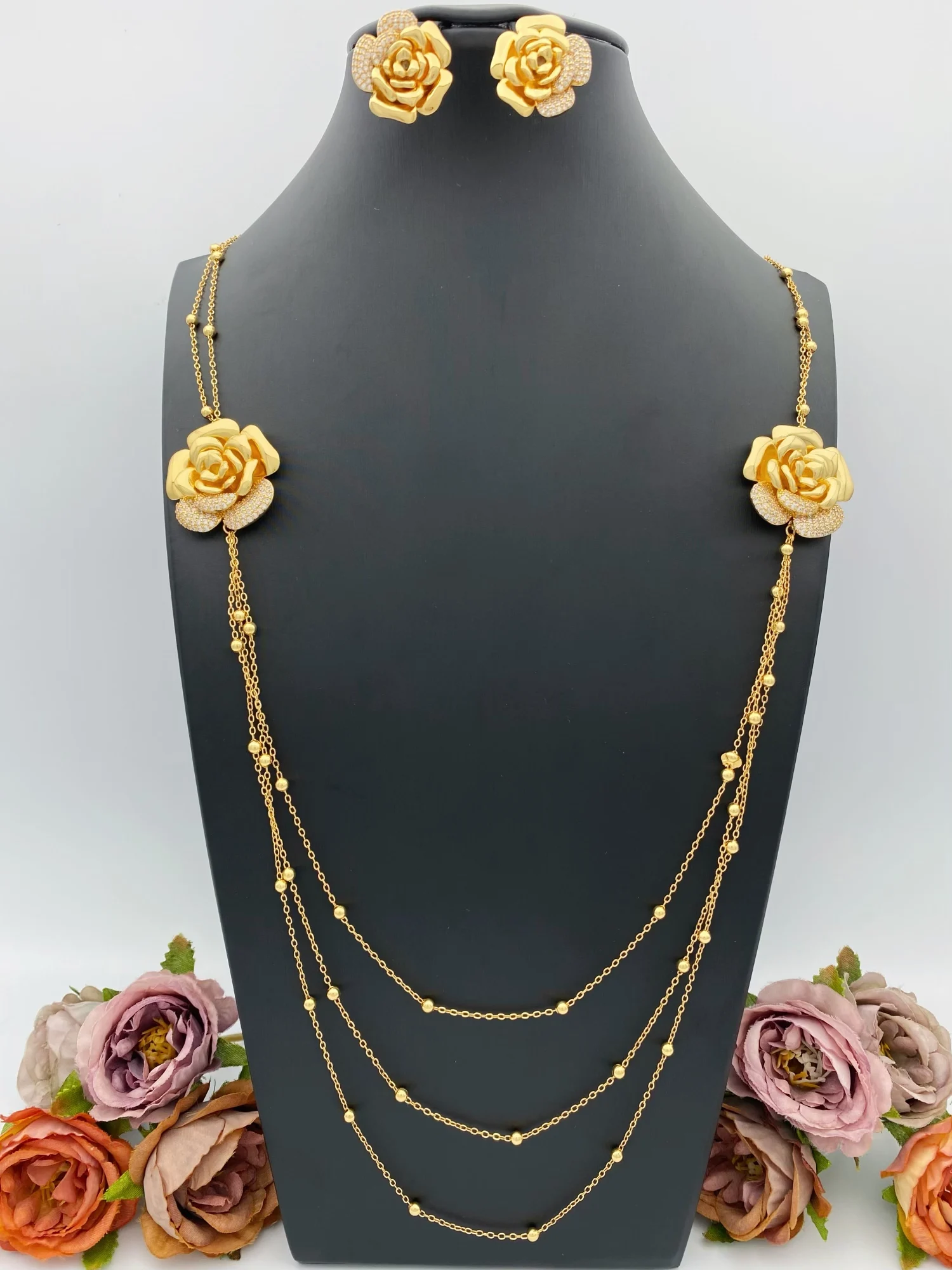 

Gold Flower Multi - layer Necklace & Earrings Set Rose - shaped Shining Jewelry for Banquet