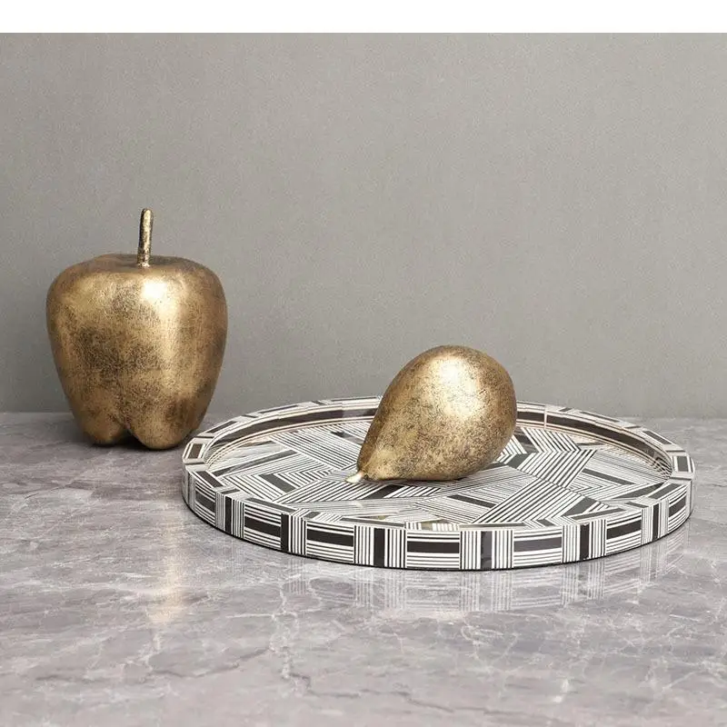 Golden Fruits Statue Resin Crafts Pear/apple Sculpture Room Aesthetics Desk Decoration Ornaments Modern Home Decor