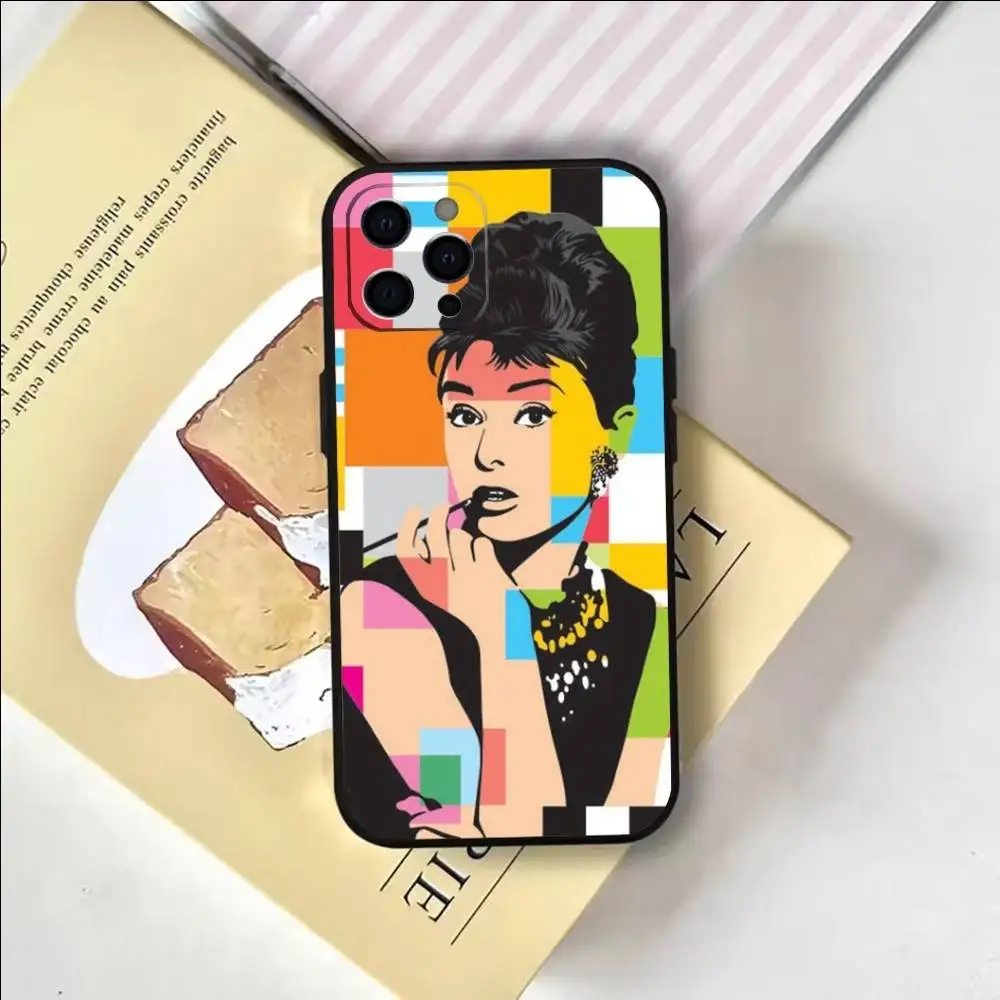 حافظة هاتف أودري هيبورن لهاتف آيفون 17,16,15,14,13,12,11 Plus,Pro,Max,XS غطاء ناعم من السيليكون