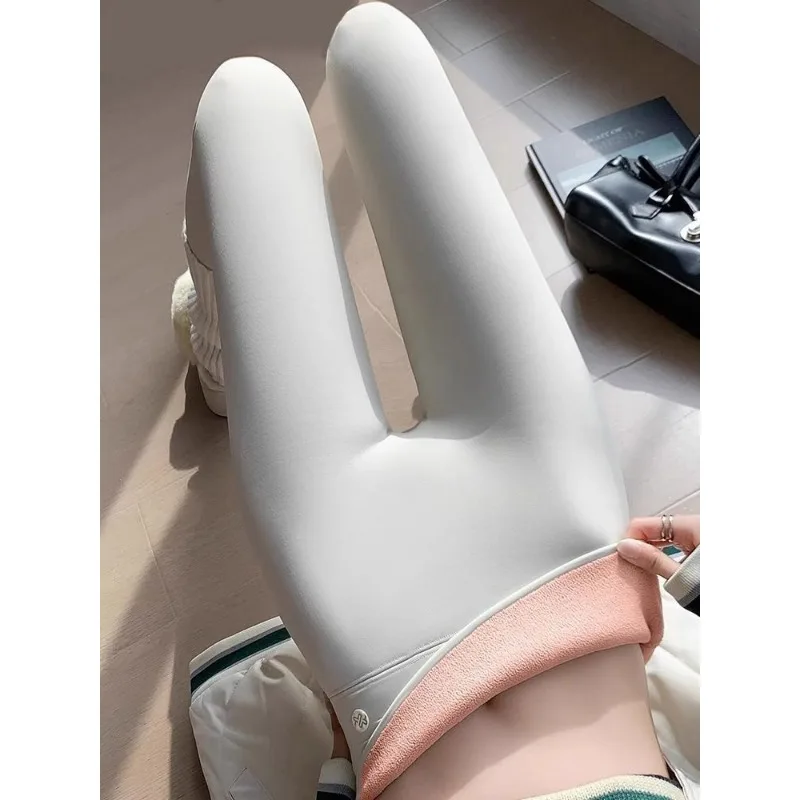 Pantalones de tiburón de terciopelo para mujer, pantalones de Yoga con nuevo temperamento, mallas gruesas de terciopelo, otoño e invierno