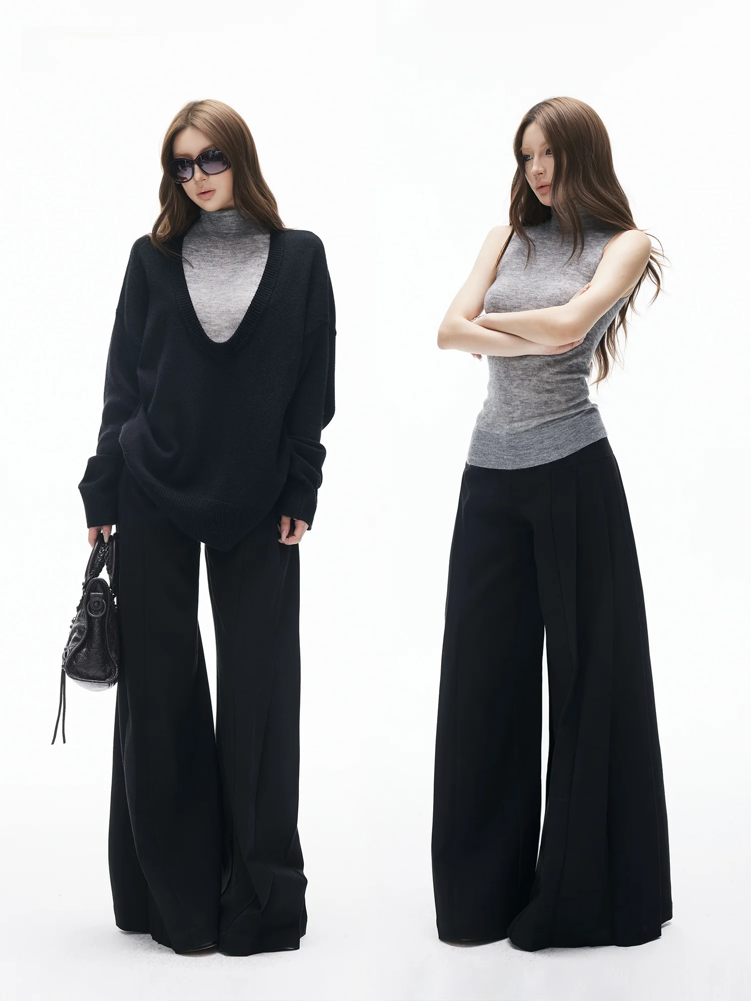 

Комплект из двух предметов: повседневный свободный вязаный свитер с глубоким V-образным вырезом и воротником-стойкой, а также облегающий жилет. Удобный, дышащий, из нейлона и шерсти.