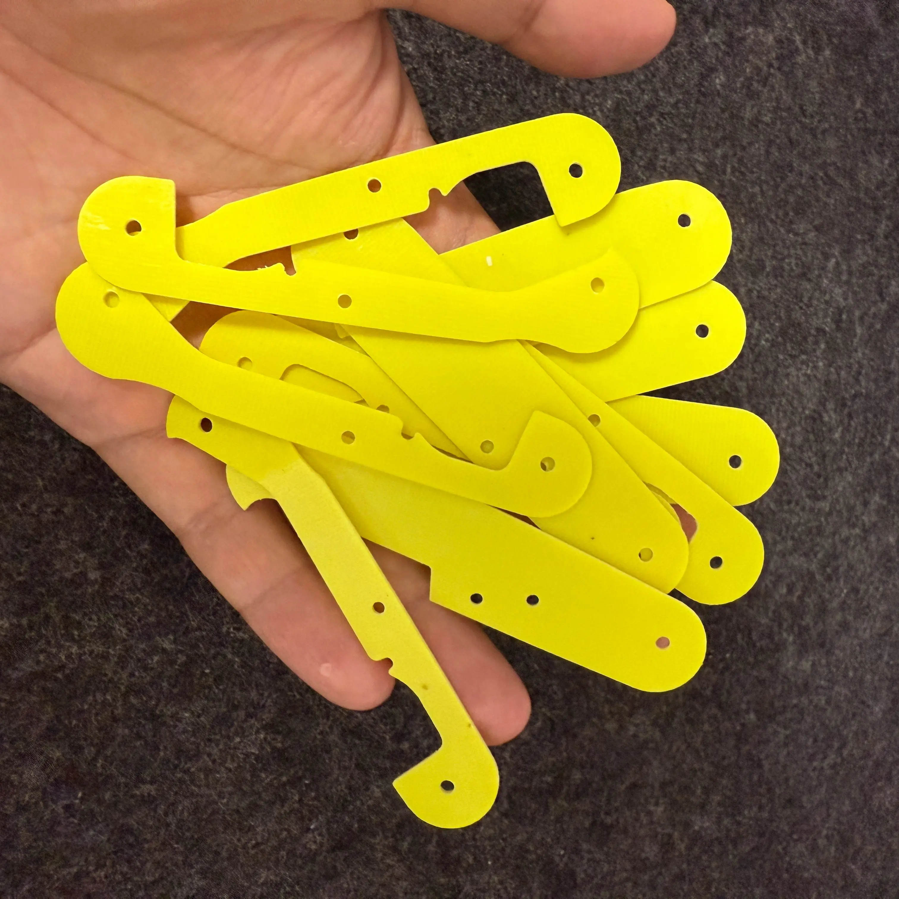 Fluorescent Yellow Color Plate Liner With Non-conductive and Corkscrew For 91mm Victorinox Swiss Army Knife SAK Accessories