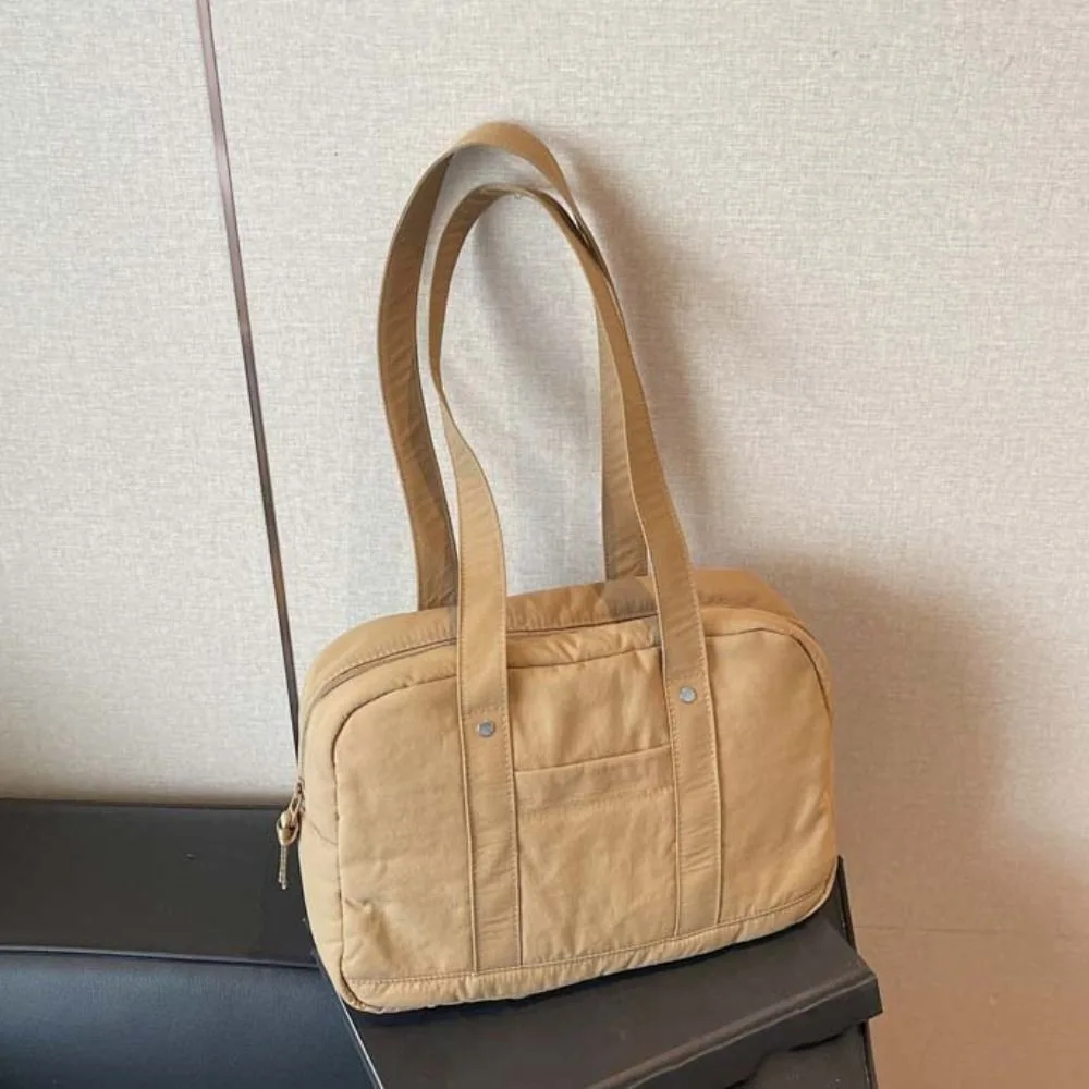 

Lightweight Korean Style Women Shoulder Bag Solid Color Handbag Casual Underarm Bag Large Capacity Simple Tote Bag Women