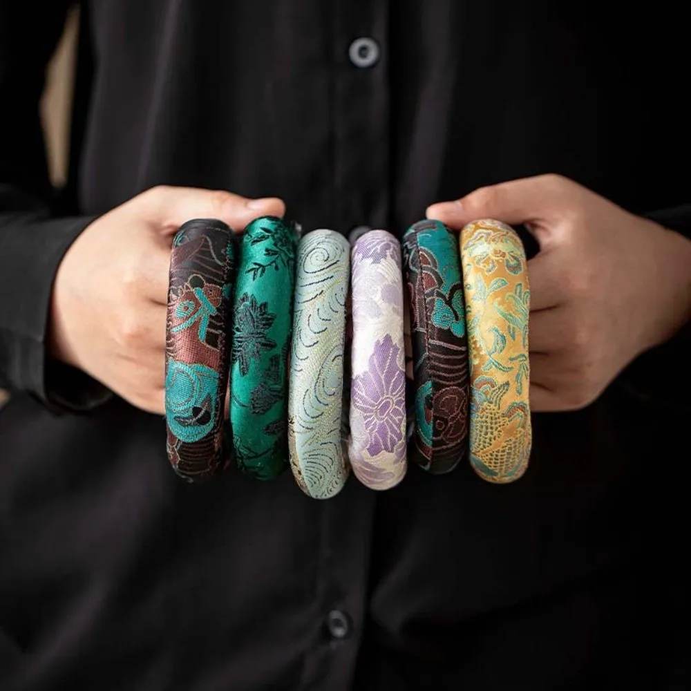 Spiritual Accessory Nepalese Singing Bowl Mat Round Cloth Donut Shape Mat Non Slip Traditional Drink Cup Mat Yoga Practice