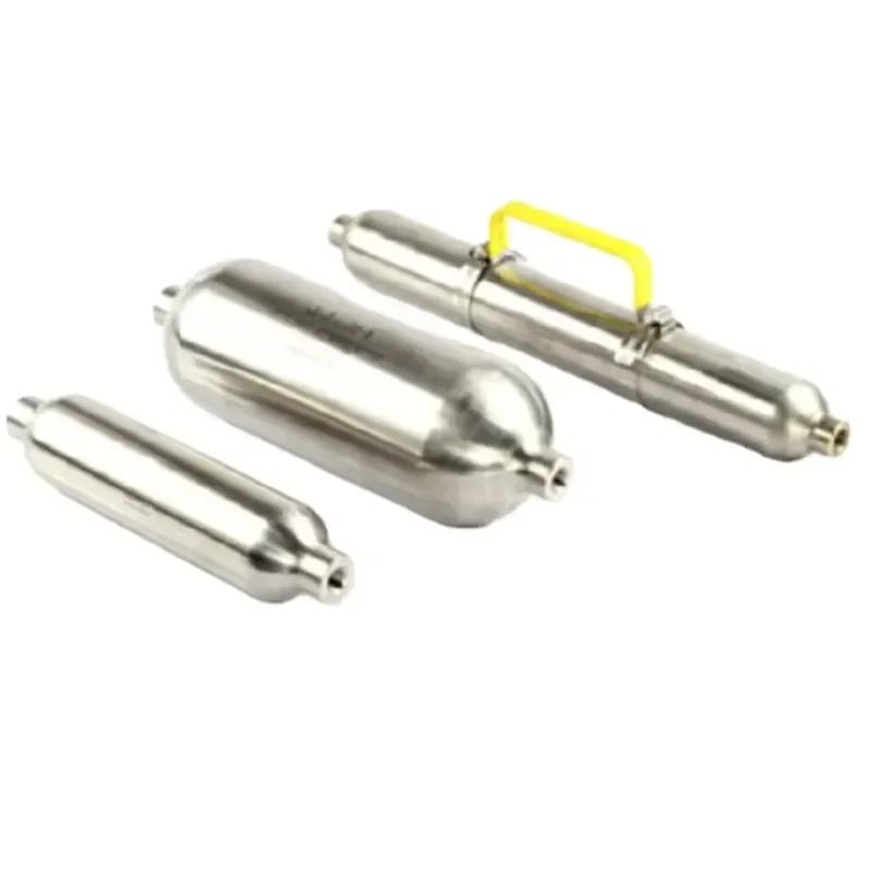 Type 1/8 in FNPT Single-ended and Double-ended 1800psig 150 ml Stainless Steel Mini Cylinder Sample Cylinder