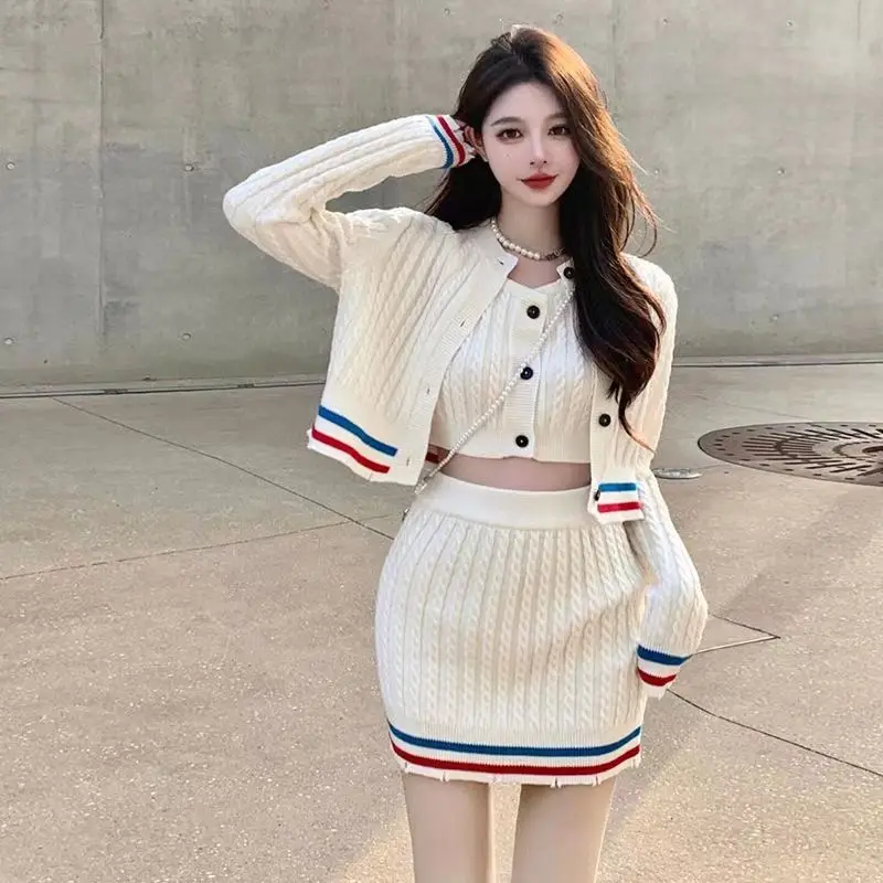 Korean Fashion Single Piece Jacket, Spicy Girl Set, Knitted Sweater, Slim Fit And Slimming Short Top, Vest, And Hip Wrap Skirt