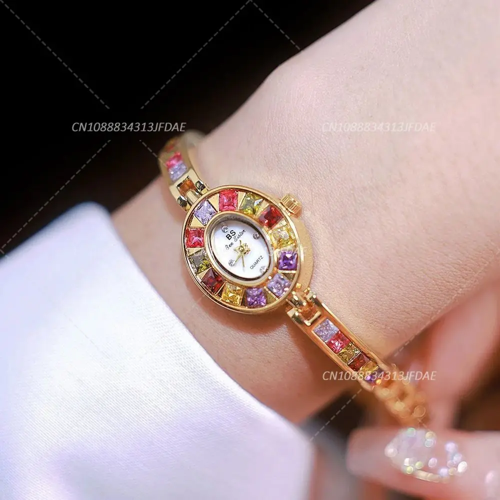 

Женские часы с цветными драгоценными камнями, изысканный корпус из сплава, легкие, роскошные, с маленьким циферблатом, кварцевые наручные часы, модный ювелирный подарок, Reloj