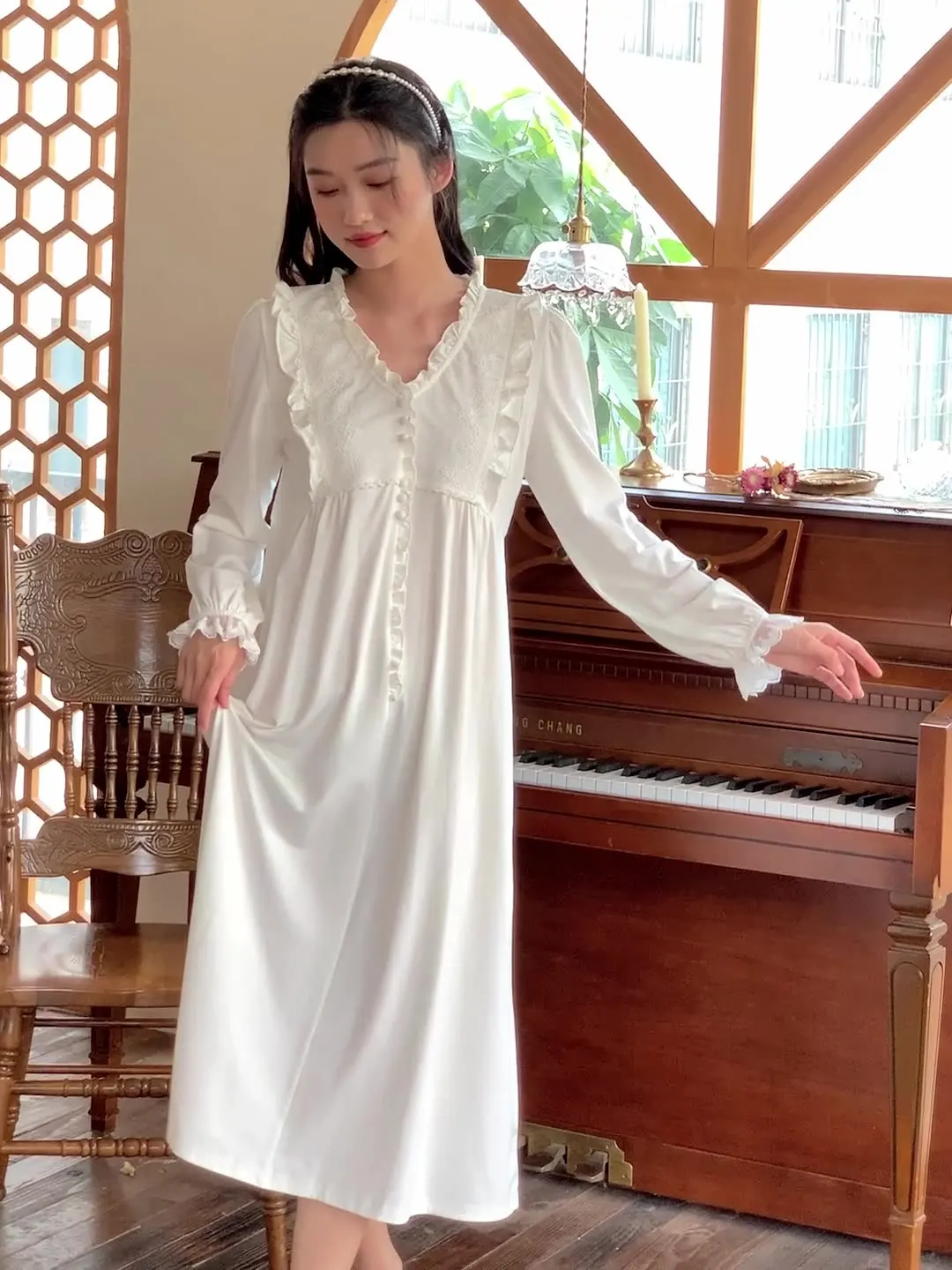 Spring Autumn Vintage Cotton Long Nightshirts For Women Royal Princess Solid Color Loose Long Nightshirts