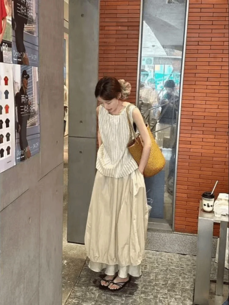 

Корейский комплект из топа и юбки в художественную полоску, женский модный легкий комплект Maturi, уникальная длина f, красивое новое поступление