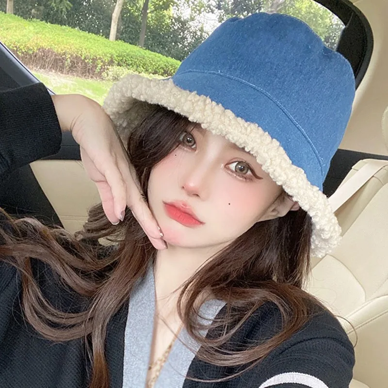 

Female Hat Corduroy Retro Thickened Lamb Hair Fashionable Plush Fine Wool Versatile Women's Warm Wear on Both Sides Hats