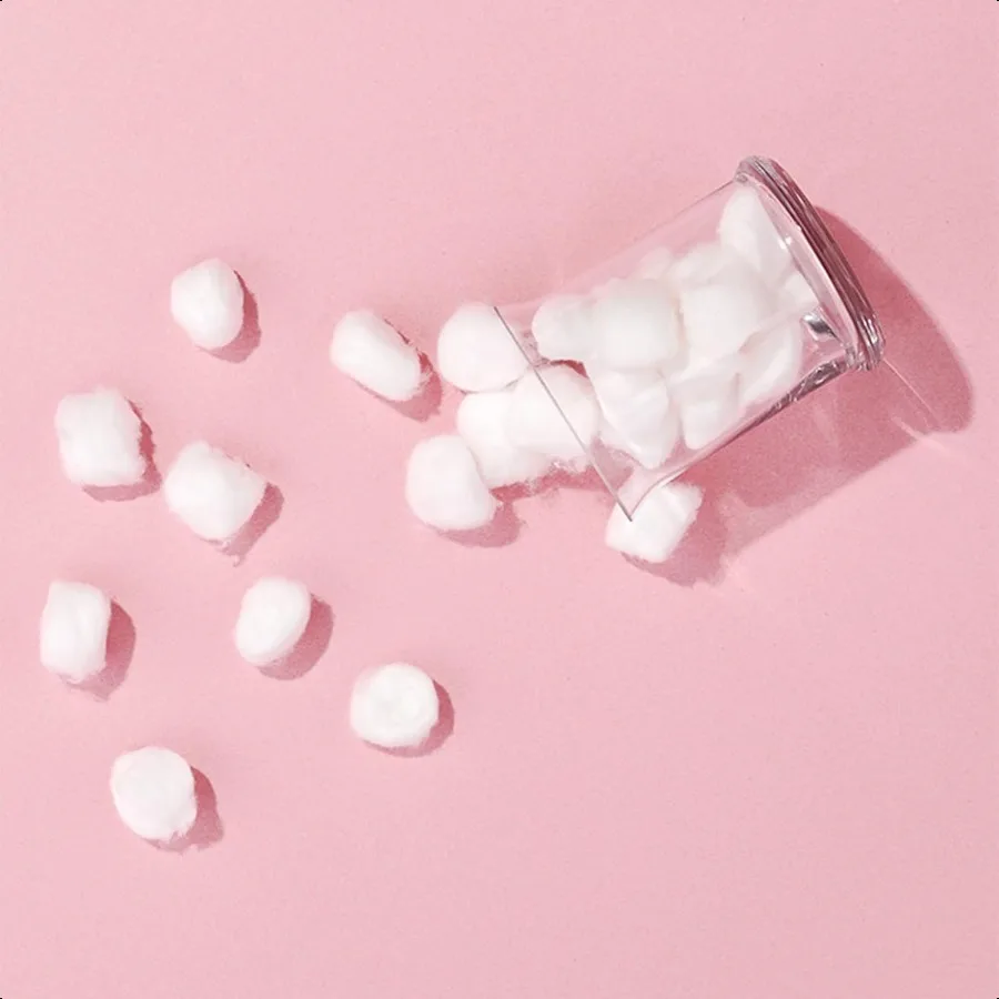 ดีแอน 100% ใยฝ้ายแท้สำหรับเช็ดเครื่องสำอางบนใบหน้า ทายาทาเล็บ ทาโลชั่นหรือแป้ง ปฐมพยาบาลสำหรับใช้ในครัวเรือนทุกวัน 1 ชิ้น