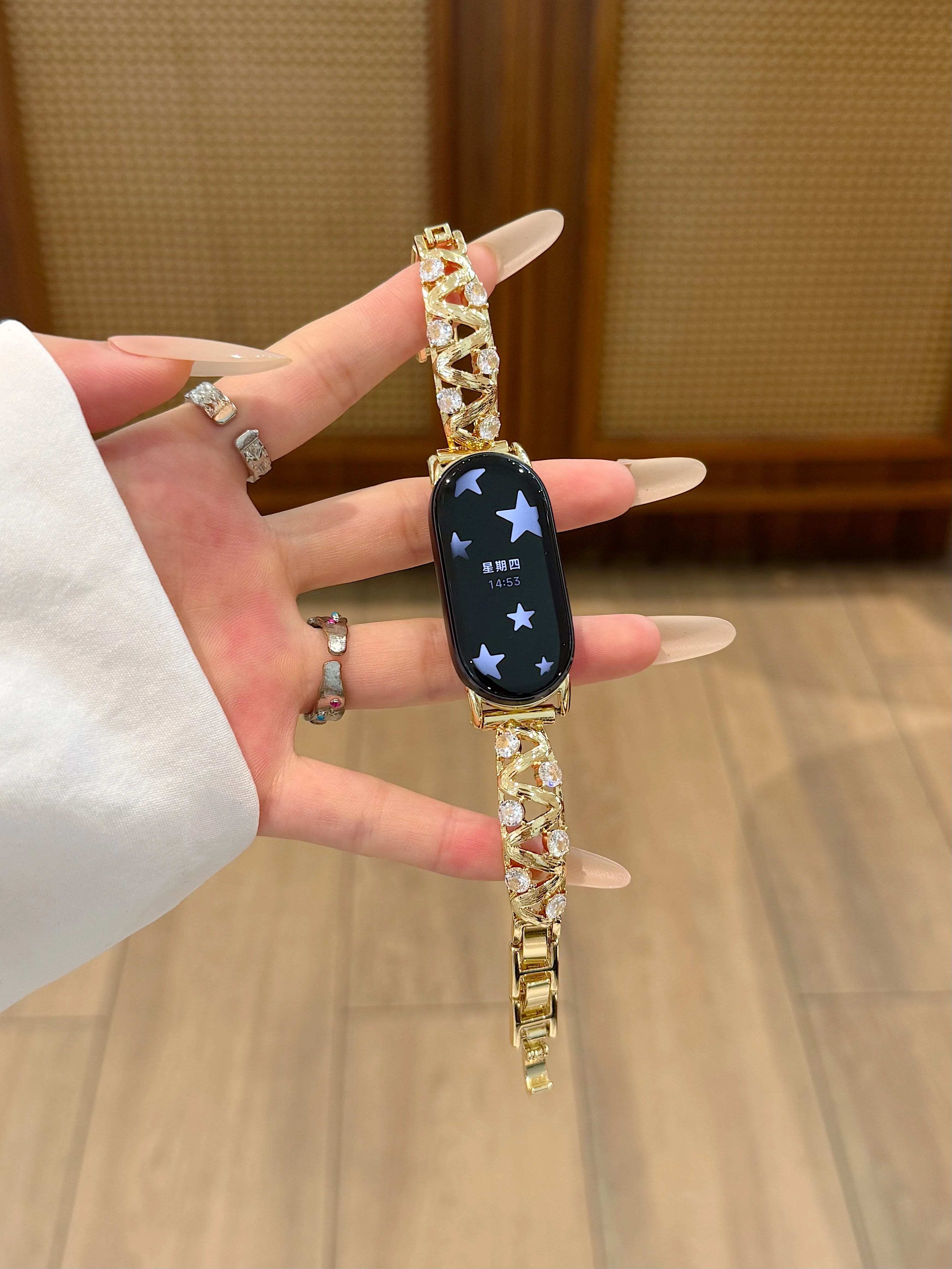 مناسبة لأحزمة الساعات المعدنية - مراجعة Xiaomi Luxury Watch وسعره