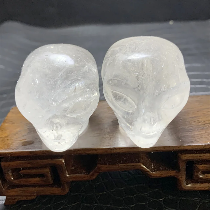 2inch Natural Clear Quartz Crystal Alien Skulls Hand Carved Crystal Halloween Gift Festival Craft For Decoration 1pcs