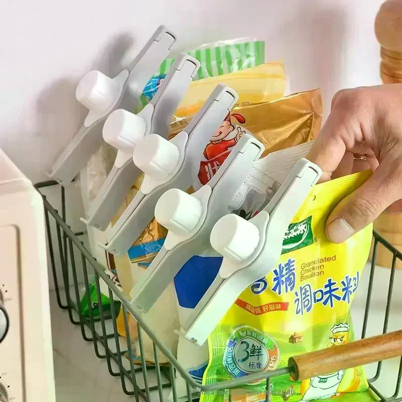 Snack Bag Freshness Sealing Clips 4/8Pcs Reusable Durable Plastic Grip Clamps for Kitchen Picnic Food Storage