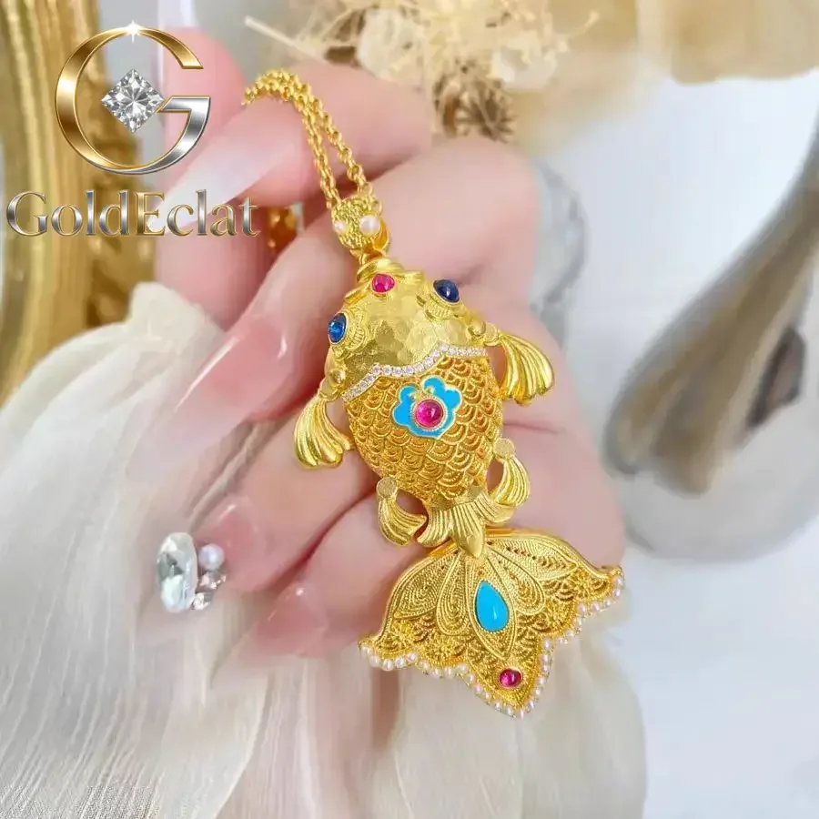 

GoldEclat 9999 24K Real Gold Enamel Blue Eye Goldfish Set Chain Cultural Heritage Handmade Small Goldfish Point Diamond Inlay N