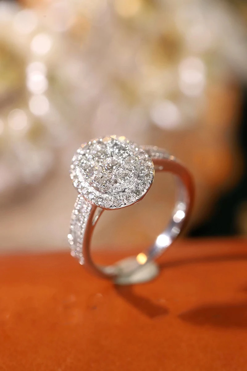 LUOWEND 100% 18K White Gold Rings Luxury Oval Design 1.0carat Real Natural Diamond Engagement Ring for Women Wedding Jewelry