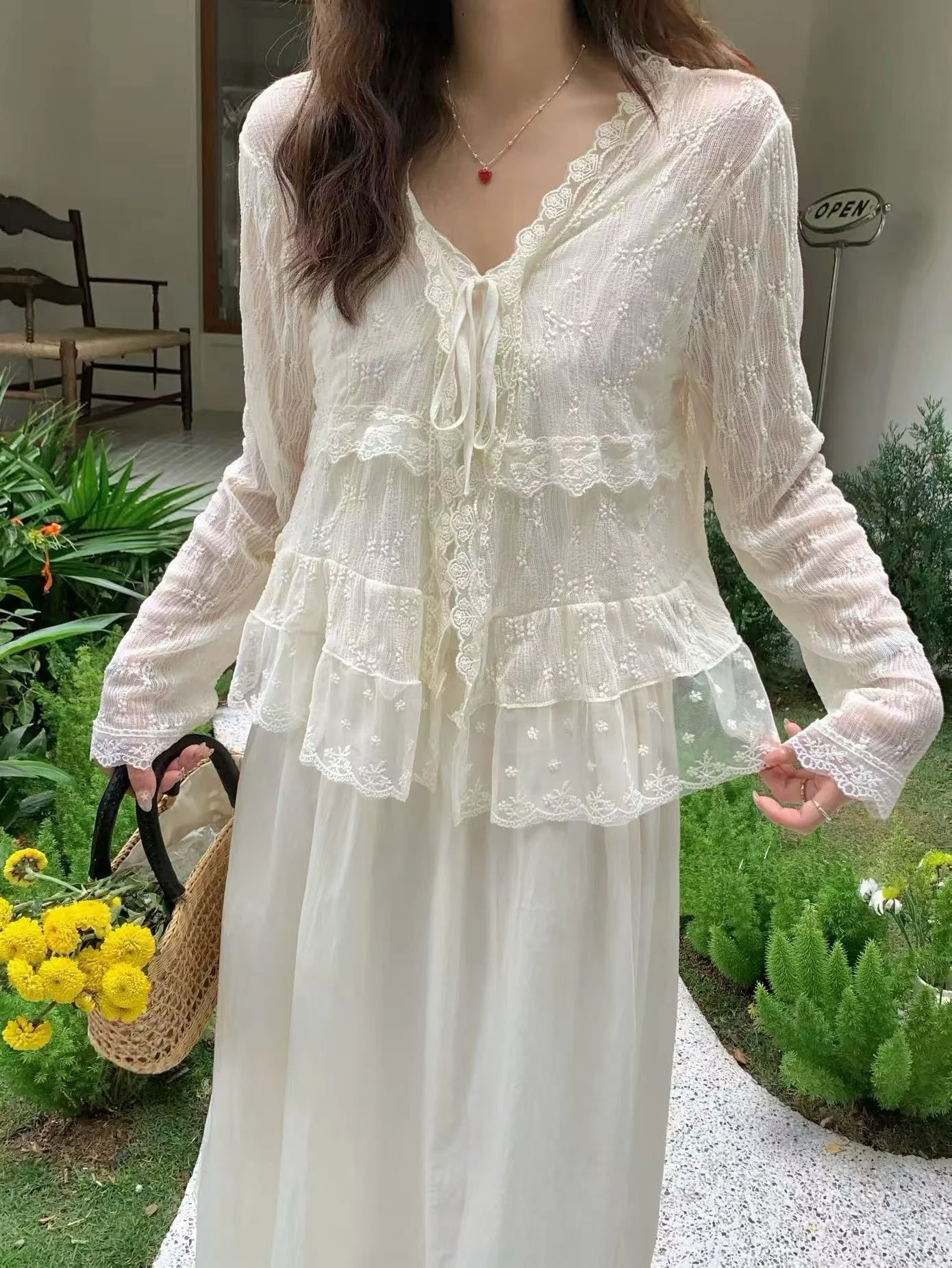 

Heavyweight Cream Lace V-neck Open Cardigan Women's Summer plus Size Slimming Outerwear Sun Protection Casual High Waist