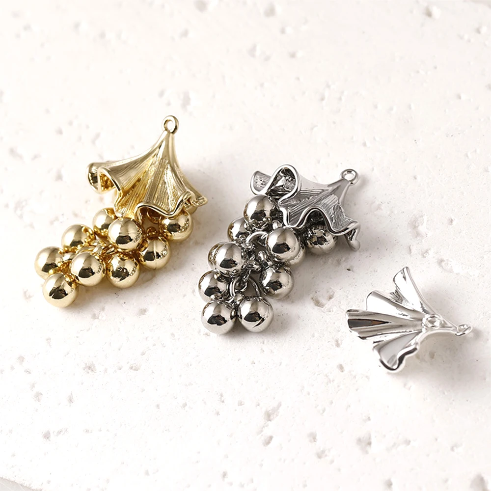5 Pieces Brass Plated with 14k Gold Wave Edge Leaf Pendant DIY Jewelry Making Necklace, Bracelet, Clothing Accessory Materials
