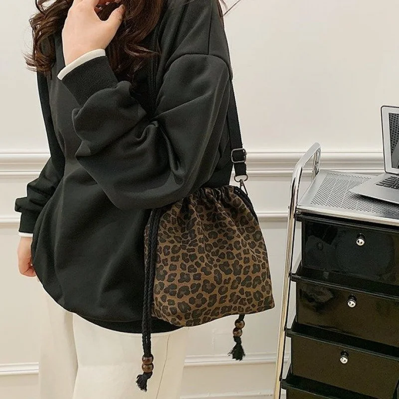 

Vintage Vanity Case With Mirror For Women Designer Luxury Leather Retro Cosmetic Bag Functional And Elegant