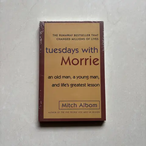 Tuesdays with Morrie An Old Man, A Young Man, and Life's Greatest Lesson Literary ProseThe Meaning of Life Paperback Book