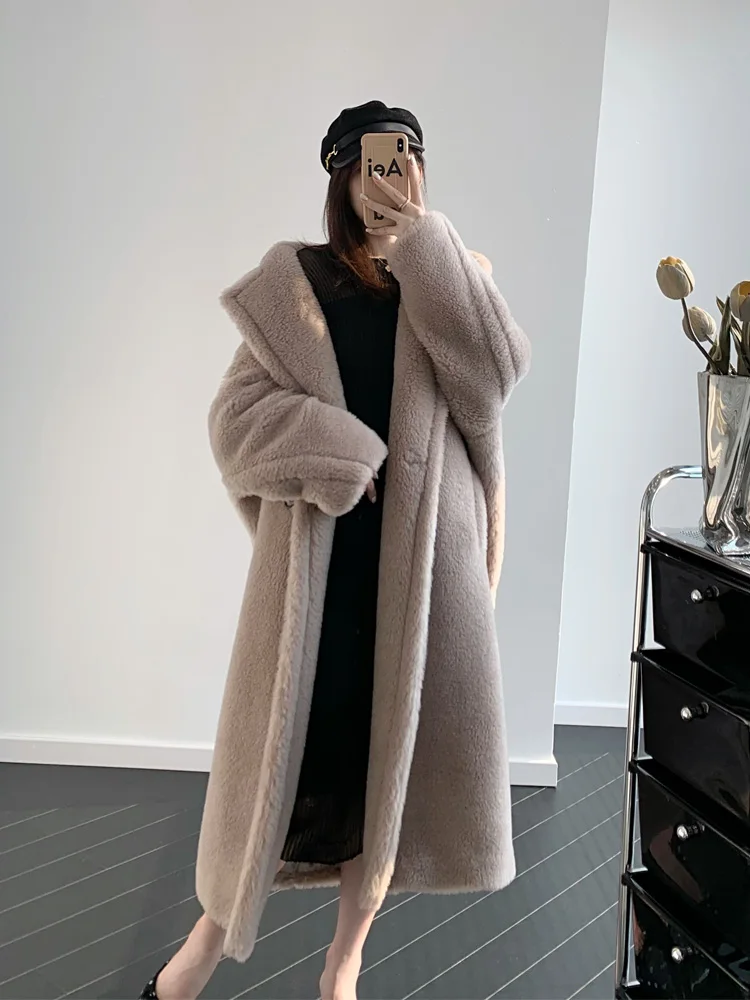 

2023 Winter New Teddy Bear Coat Women Long Teddy Alpaca Fur Coat Silhouette Vintage Real Fur Warm Fashion Coat Female Loose Jack