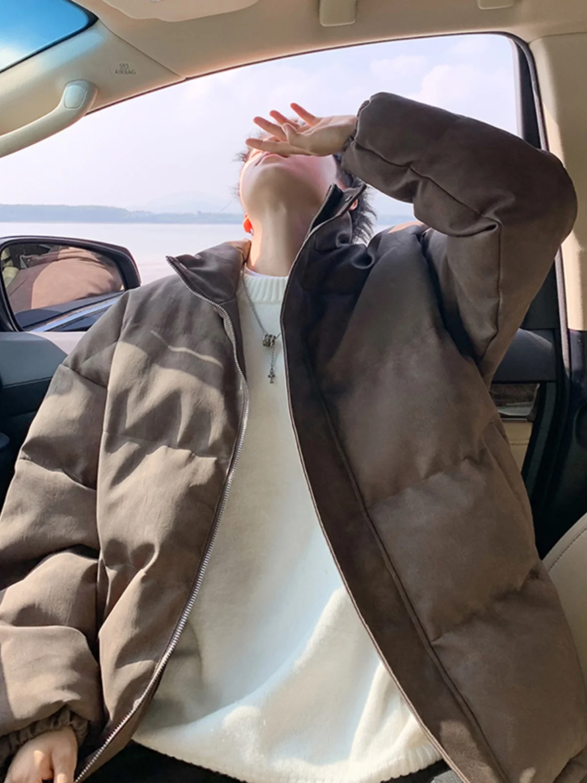 

Faionable Youth Winter Puffer Jaet Men's ort Sle Dyed Bread Coat Stand Collar Thiened Polyester Fiber Zipper Closure