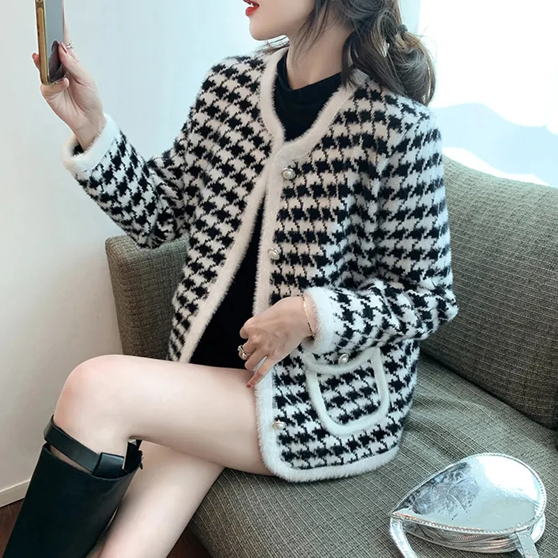 2023 Autumn Winter O-neck Houndstooth Print Women Clothing Elegant Loose Long Sleeve Mink Fleece Coats New Korean Streetwear Top