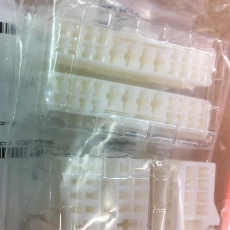 

20pcs/lot 31410-1201 368457-1 644752-8 770854-3 965577-1 15326655 1-1318118-9 connector new original