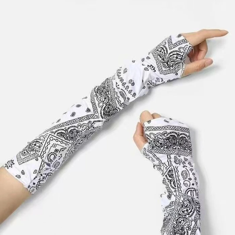 Men's Cashew Flower Ice Sleeves - close-up view