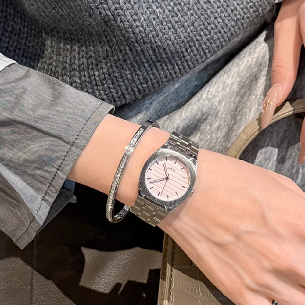 Fashion temperament minimalist luxury disc wind steel belt with quartz women's watch