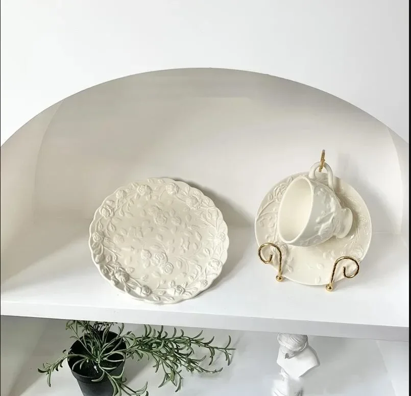 Vintage Relief Rose Ceramic Coffee Cup 8-inch Disc Home Dessert Plate Breakfast  Plates