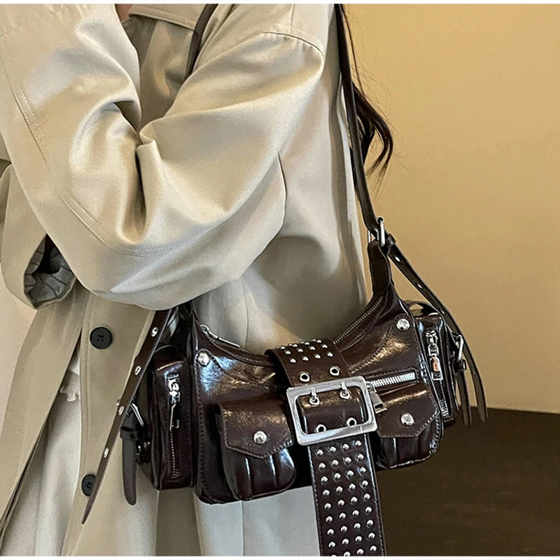 Mehrtaschen-Schultertasche mit Metallnieten, Damen-Punk-Unterarmtasche mit Nieten, Motorrad-Y2k-Mädchen-Umhängetasche mit Gürtelschnallendesign – Detail 17