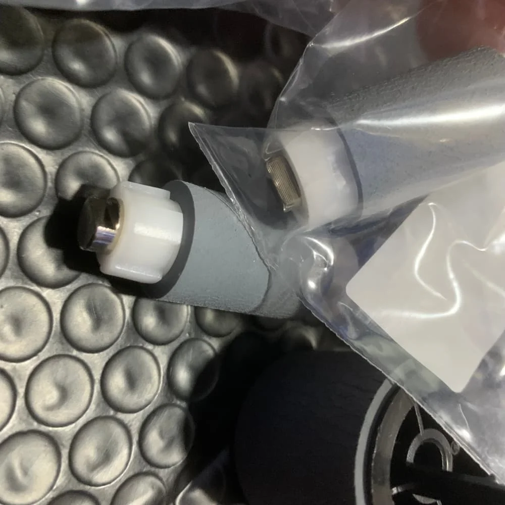 

JC90-01032A JC90-01107A JC93-00310A JC73-00340A Pickup Separation Roller for Samsung M3320 M3325 M3370 M3375 M3820 M3825 M3826