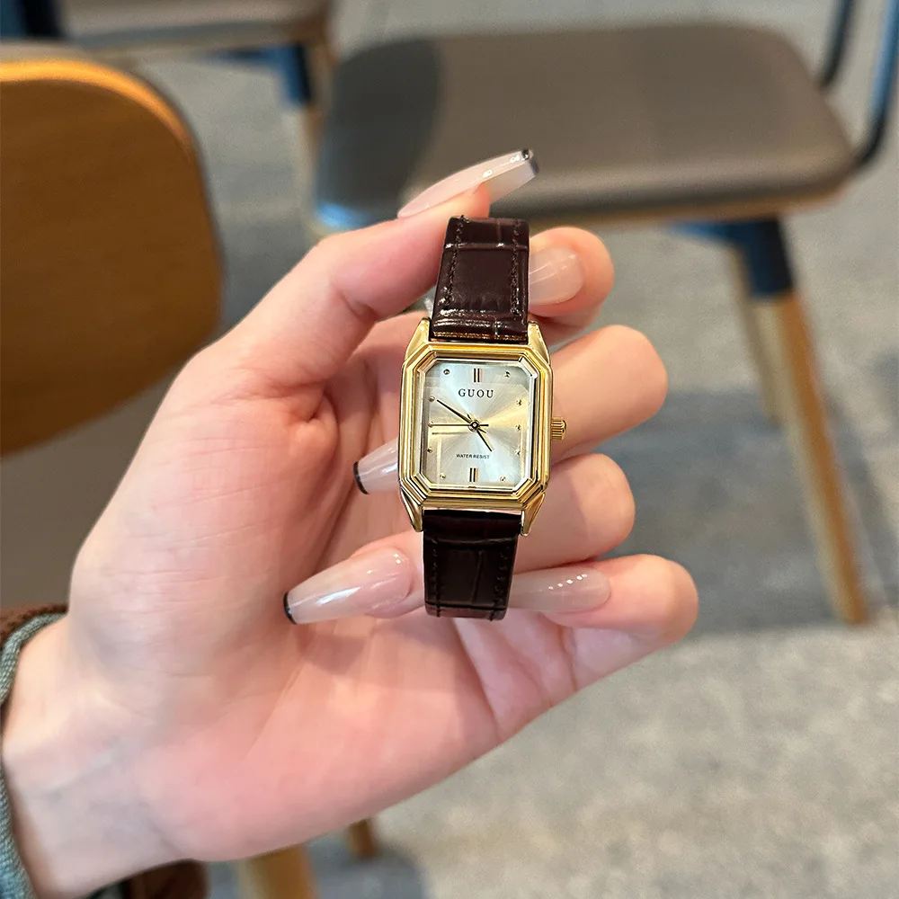 Vintage Small Square Watch with Gold-plated Rectangular Design Japanese Movement Quartz Women's Watch Leather Waterproof Watch