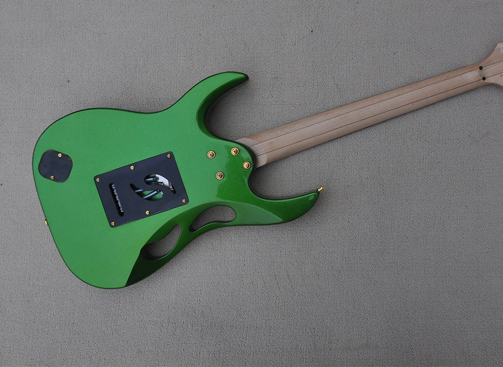 6 Strings Metal Green Electric Guitar with Tremolo Bridge,24 Frets,Rosewood Fretboard,Customizable