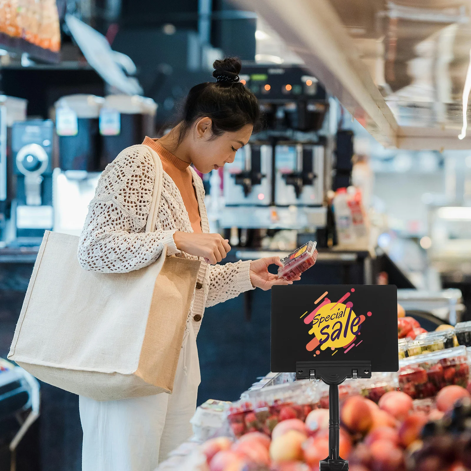 

4Pcs Rotating Clip Sign Holders Mini Chalkboard Price Tags Double Sided Writable Retail Display Label Clips for Supermarket