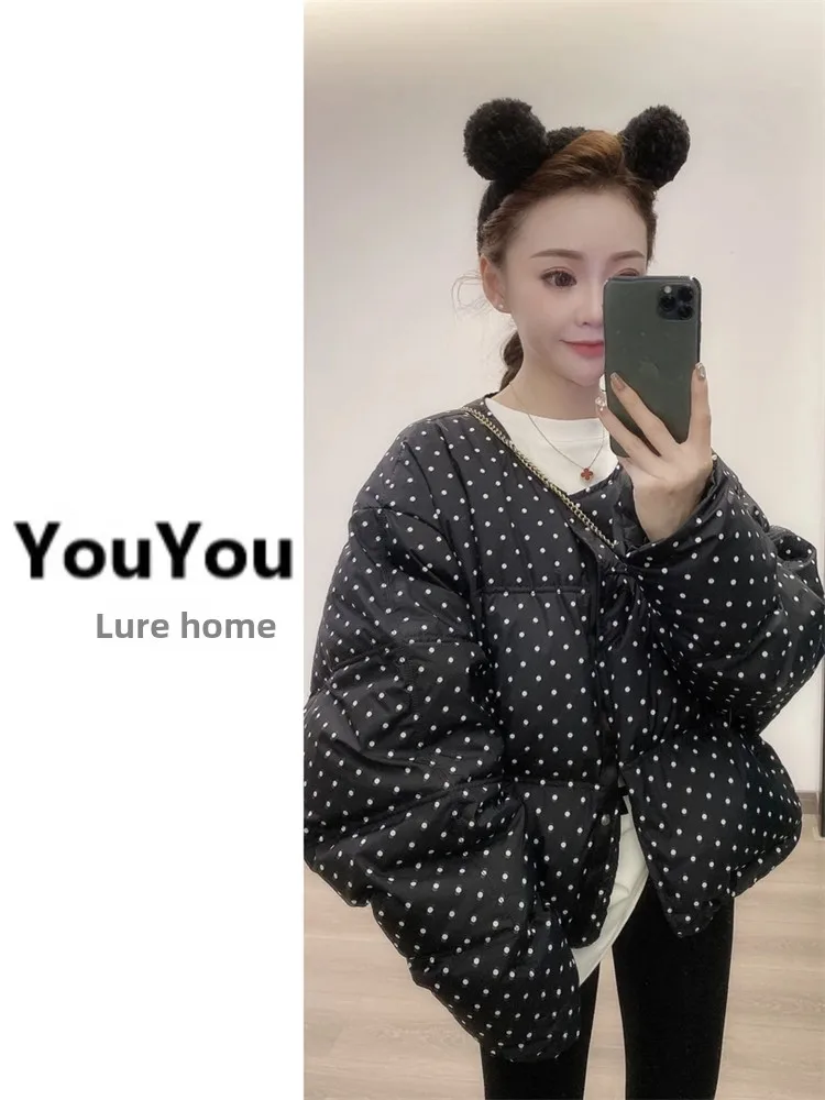 

Unique Short Polka Dot down Jacket Women's Korean Style Cotton Coat Vintage High Neck Button Detail Regular Fit Winter Outerwear