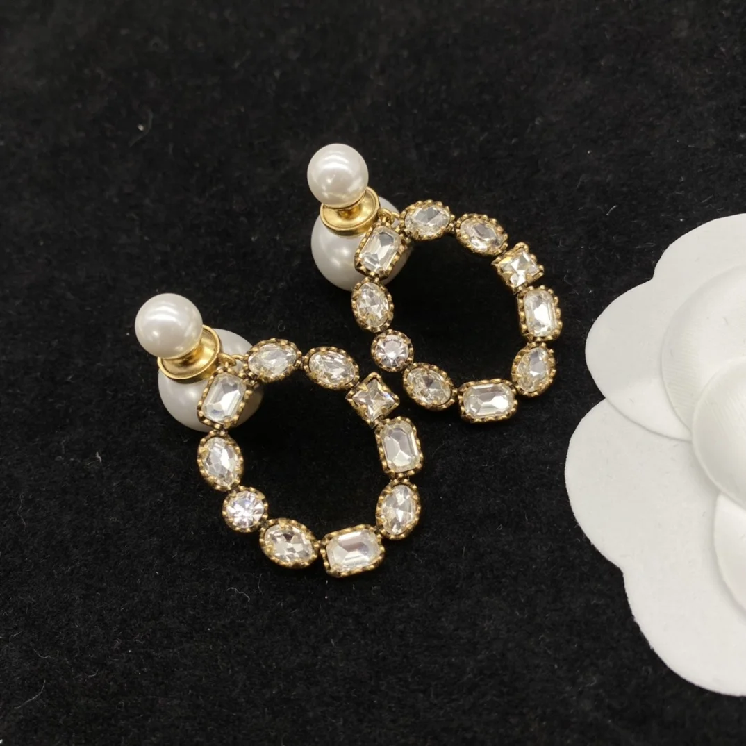 

New pearl color rhinestone style vintage earrings