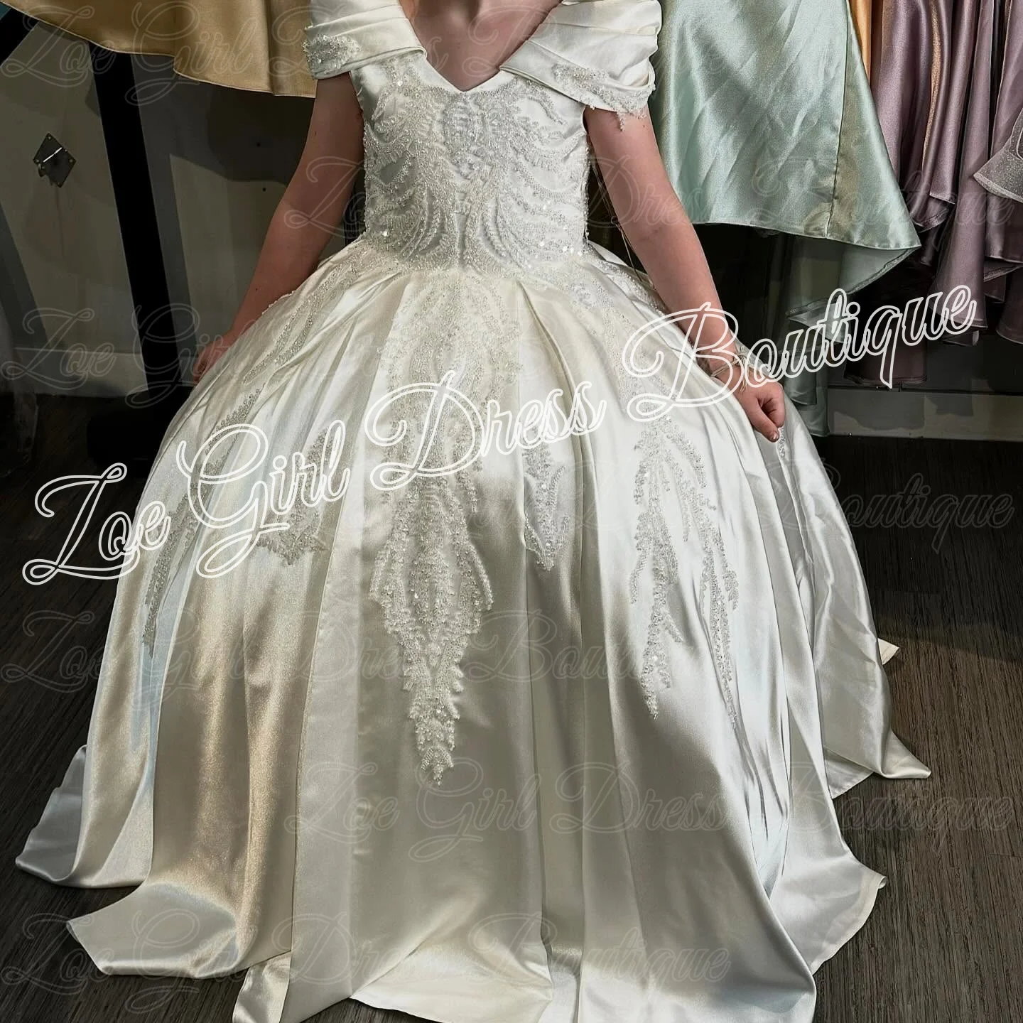 Satin Flower Girl Dresses for Wedding Sequins V-Neck Girl Birthday Dresses Floor Length First Holy Communion Gowns Customized