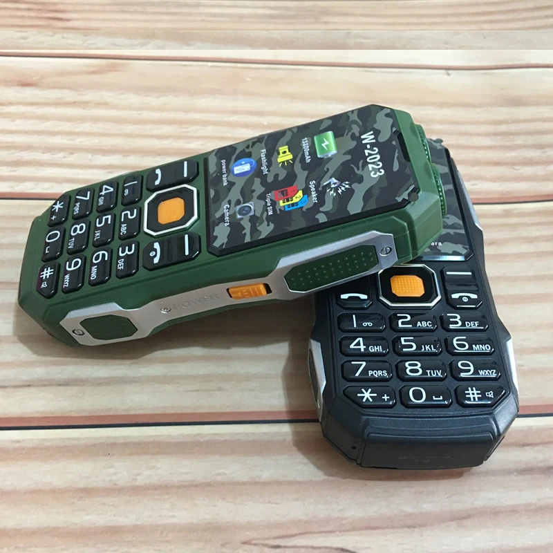 3-Sim Card 5800mAh Power Bank Mobile Phone 2.4 Inch Screen 2G GSM Dual Flashlight Wireless FM Push Button BigHorn Dustproof
