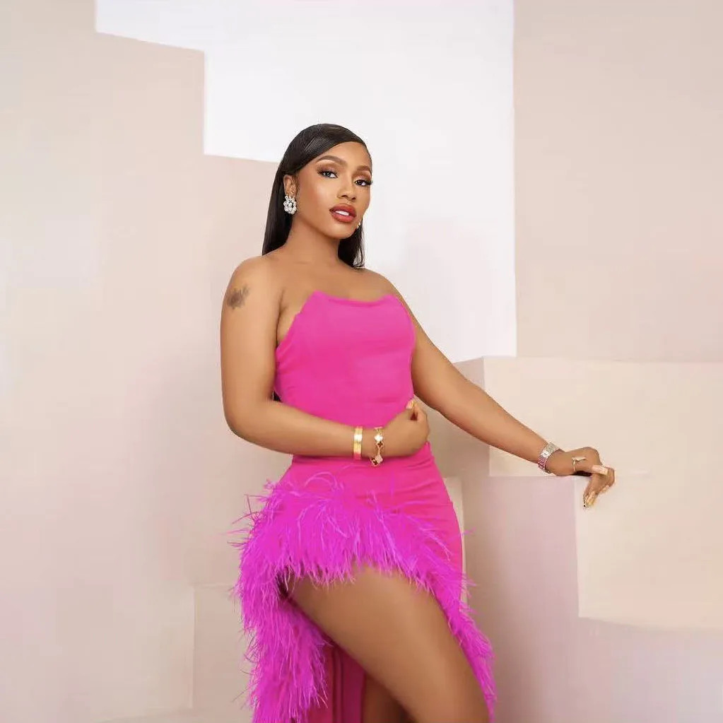Hot Pink Women Dress To Party Feather Straight Sexy Prom Gowns Long Custom Made Ostrich Evening Dresses Side Split Sleeveless