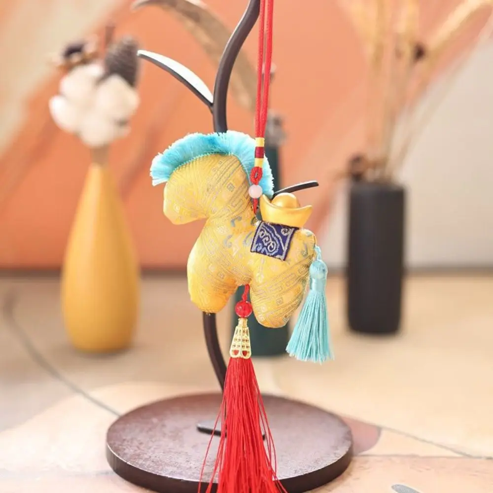 ตุ๊กตาม้าขนนุ่มน่ารัก ตุ๊กตาสัตว์ปีมะโรง ของตกแต่งแขวน ตุ๊กตาโพนี่พวงกุญแจ 10 ซม. ของประดับกระเป๋าแบบนุ่ม