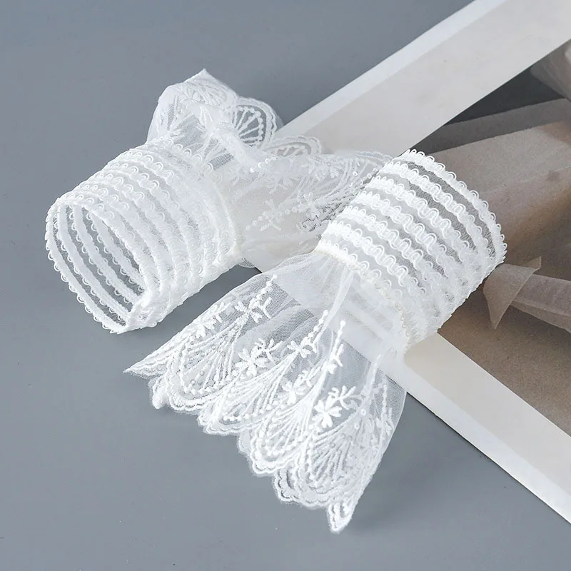 

Lace Mesh Elegant Romantic Flower Fake Sleeves Detachable Wrist Cuffs Short Fingerless Gloves Wrist Warmer Sweet Dress Accessory