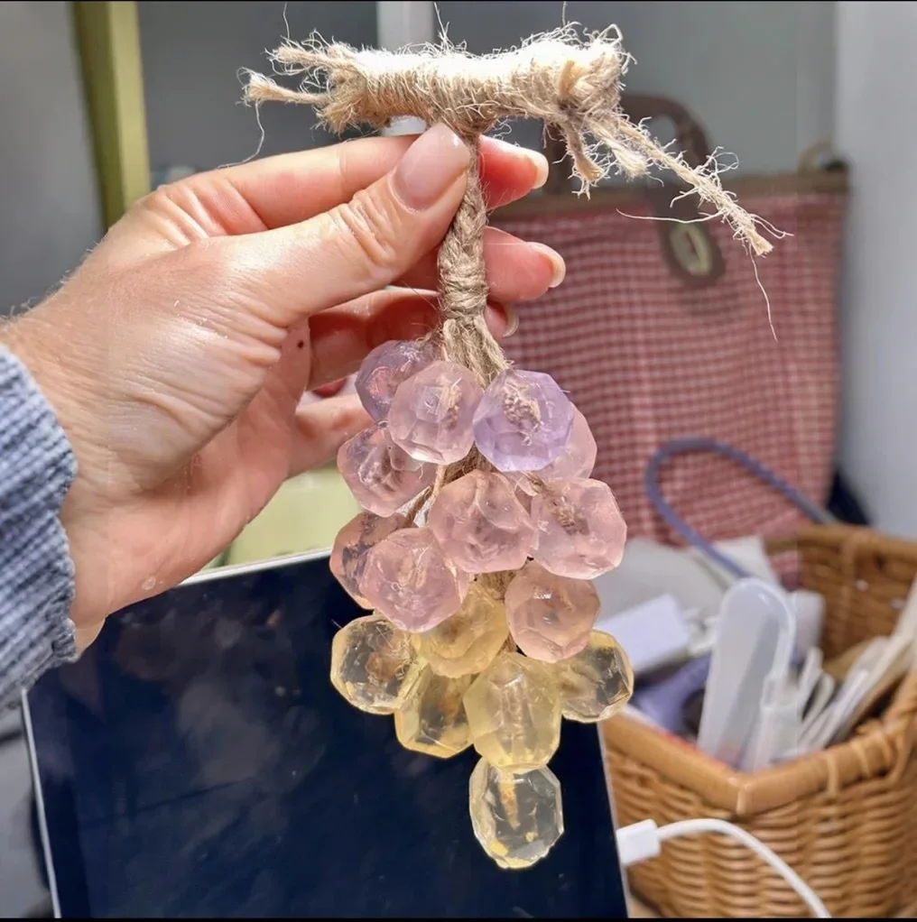 

Grape Aromatherapy Pendant Handmade DIY Material Bag Soap Small Fresh and Cute and Gifts for Girls' Girlfriends Soap Diy