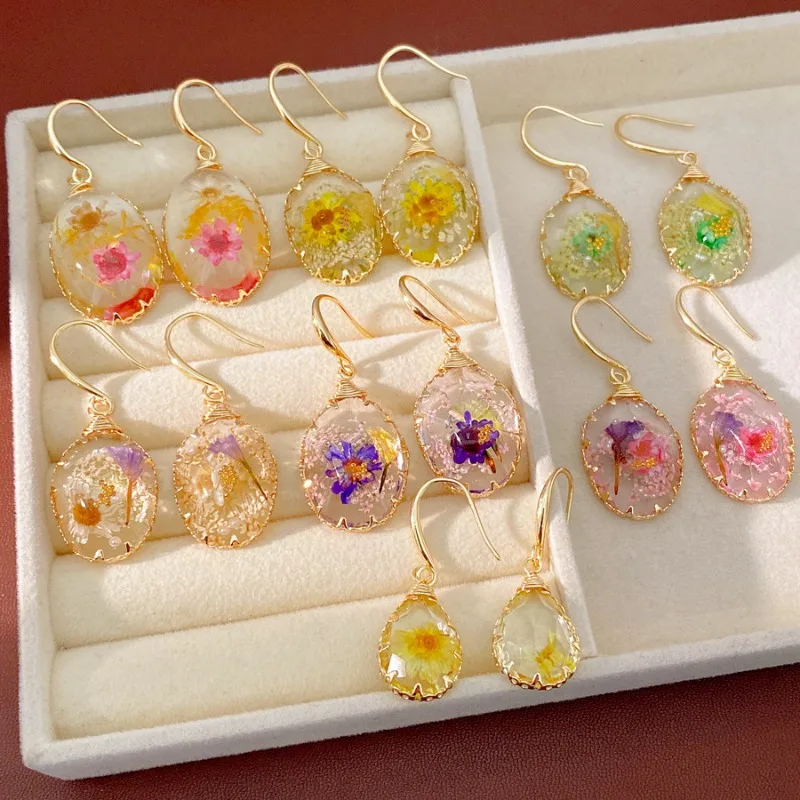 

Colorful Pressed Flower Handmade Epoxy Resin Earrings, Retro Forest Style Versatile for Women Spring Summer Daily