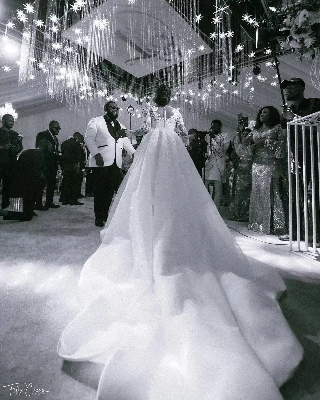 Robe De mariée sirène en dentelle, Sexy, col haut, perles, avec traîne détachable, manches longues, Tulle, 2023