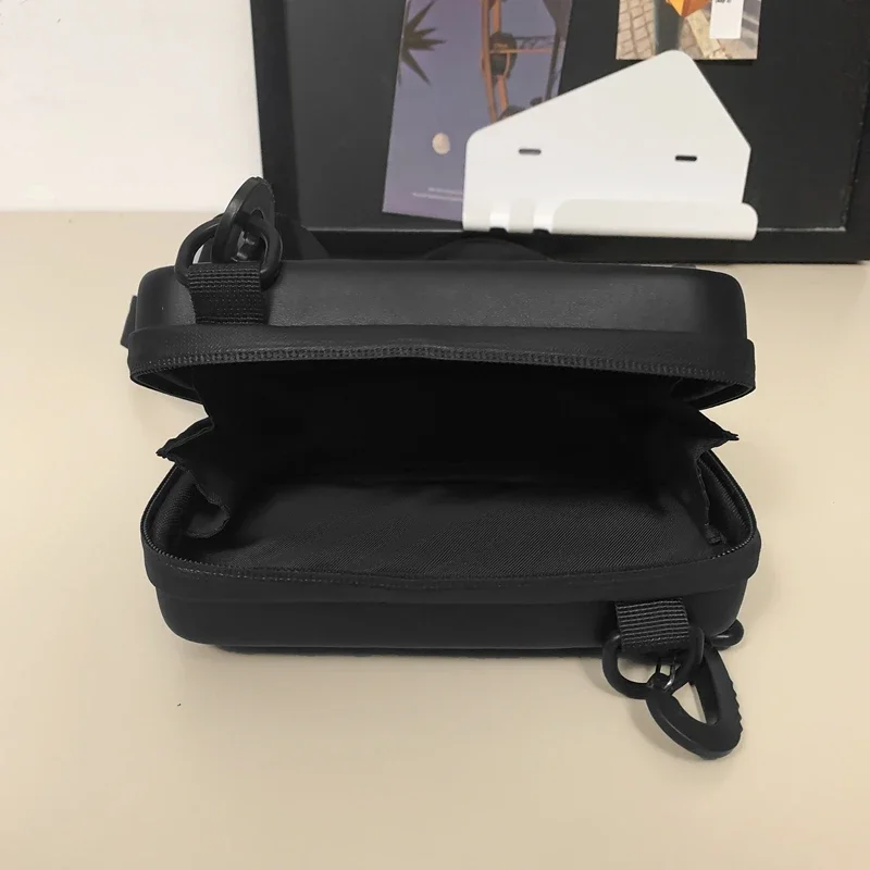Bolso de hombro para hombre, bandolera de diseño de alta calidad, PU, ligero, de lujo, gran oferta, novedad de 2024