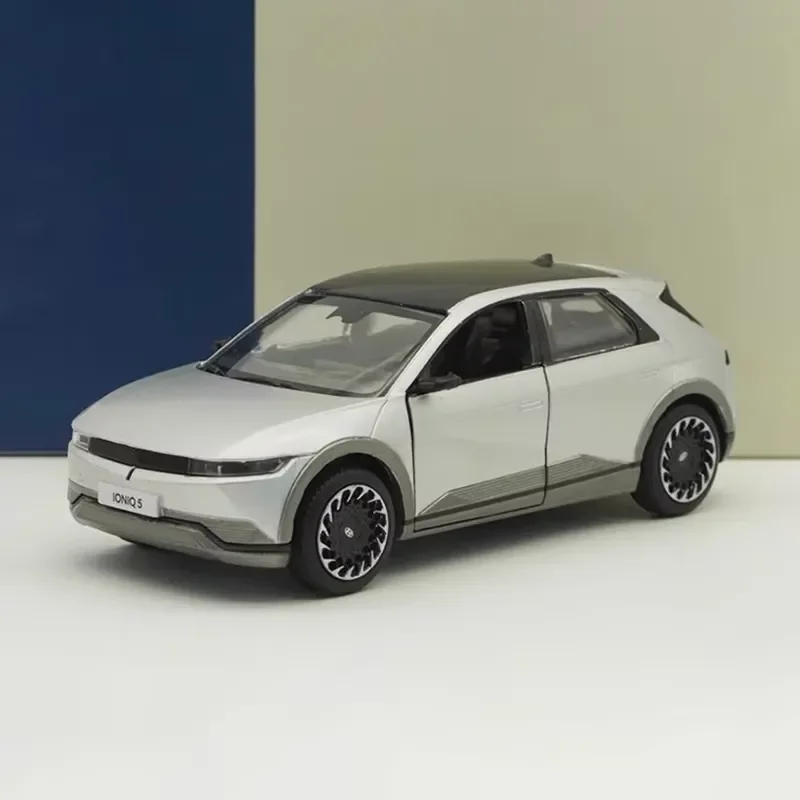 for IONIQ 5 1:38 Diecast Alloy SUV Model Realistic Static Display Ornament Premium Collectible Gift Toy Detailed Simulation