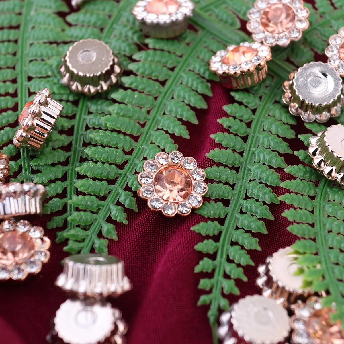 

50 шт. жемчужных цветочных центральных элементов декора, прочные, из АБС-пластика, с плоской основой, для приклеивания, аксессуары для рукоделия, для украшения повязок для волос, одежды, сумок